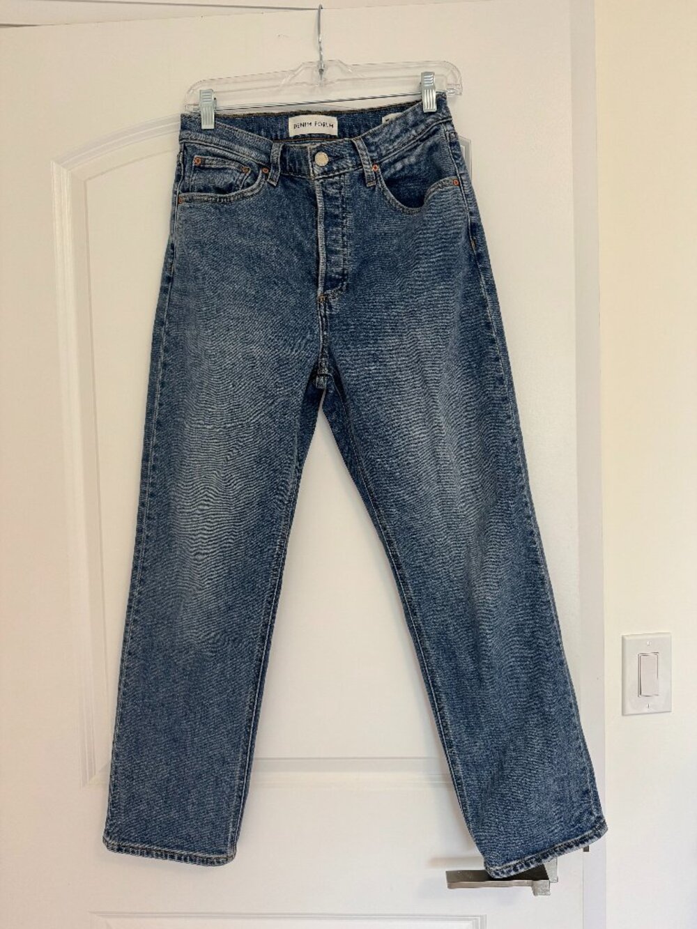 Denim Forum Arlo High Rise Straight Jeans 28L in midwash